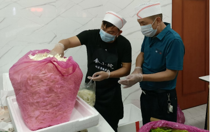 党建引领聚合力 社区食堂暖民心—府河社区“食小院”开展试营业
